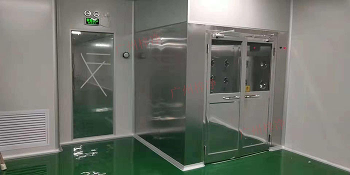 風(fēng)淋室不同類型的風(fēng)機(jī)，其噪音水平可能會(huì)有所不同。