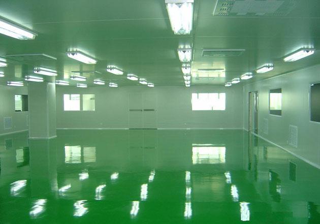 潔凈技術(shù)（cleanroom）是適應(yīng)實(shí)驗(yàn)研究與產(chǎn)品加工的精密化、微型化、高純度、高質(zhì)量和高可靠性等方面要求而誕生的一門新興技術(shù)。潔凈室（cleanroom）這個(gè)名詞和概念源于18世紀(jì)六十年代的歐洲醫(yī)學(xué)，當(dāng)時(shí)的理解僅限于經(jīng)噴灑消毒后可以控制創(chuàng)部感染率的處置室、手術(shù)室這類滅菌處理的工作境